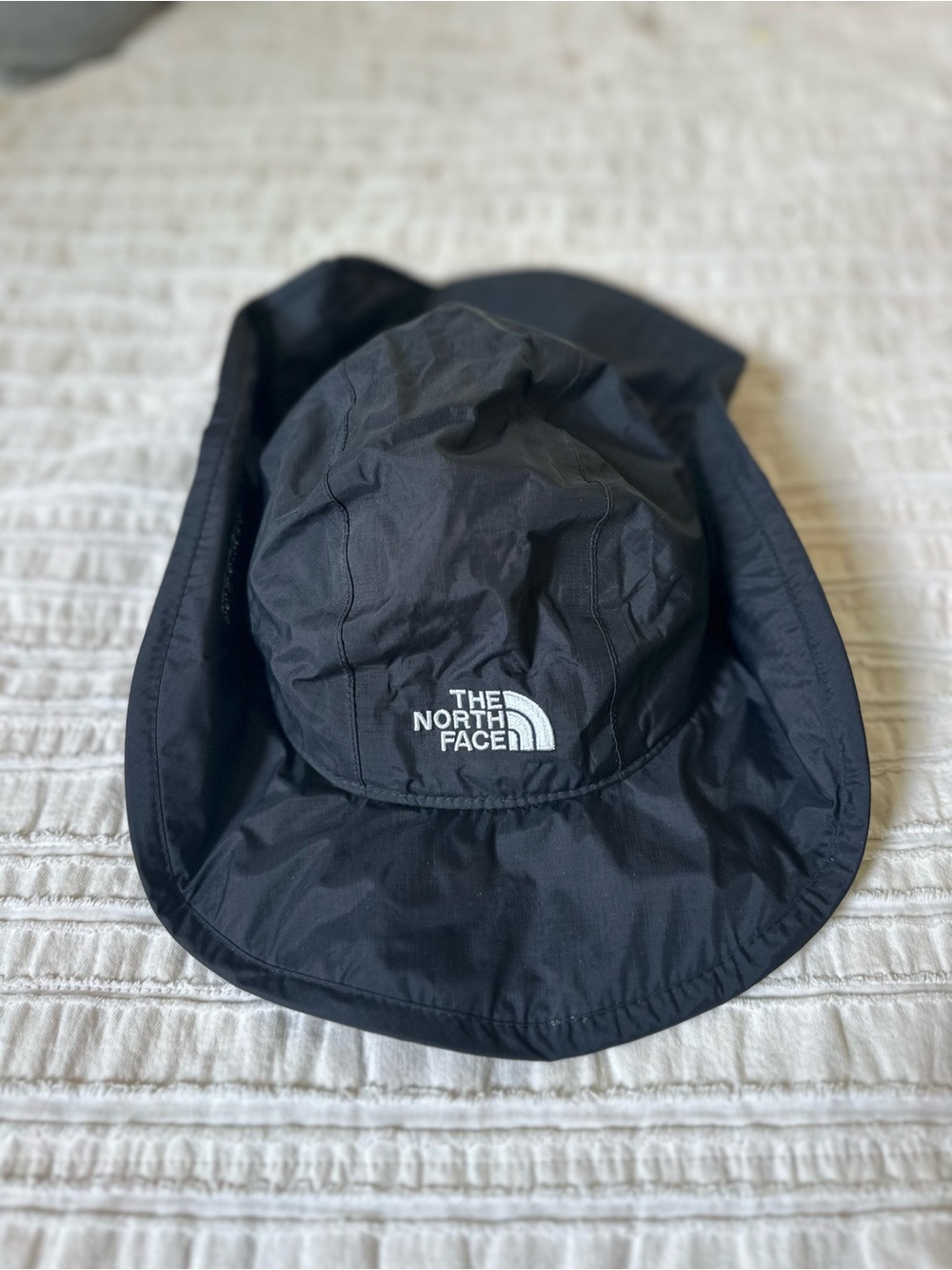 The North Face Hyvent hiking waterproof Black Sun Bucket Hat